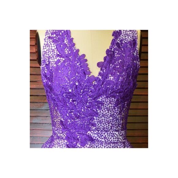 Shedas Fashion Embroidered Hi-Lo Purple White Lace Gown/Keyhole Back Sz:Small - Picture 2 of 5